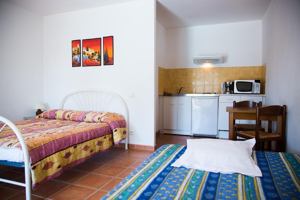Appartements " Le Clos De La Cerisaie" 카스티용-뒤-가르 외부 사진