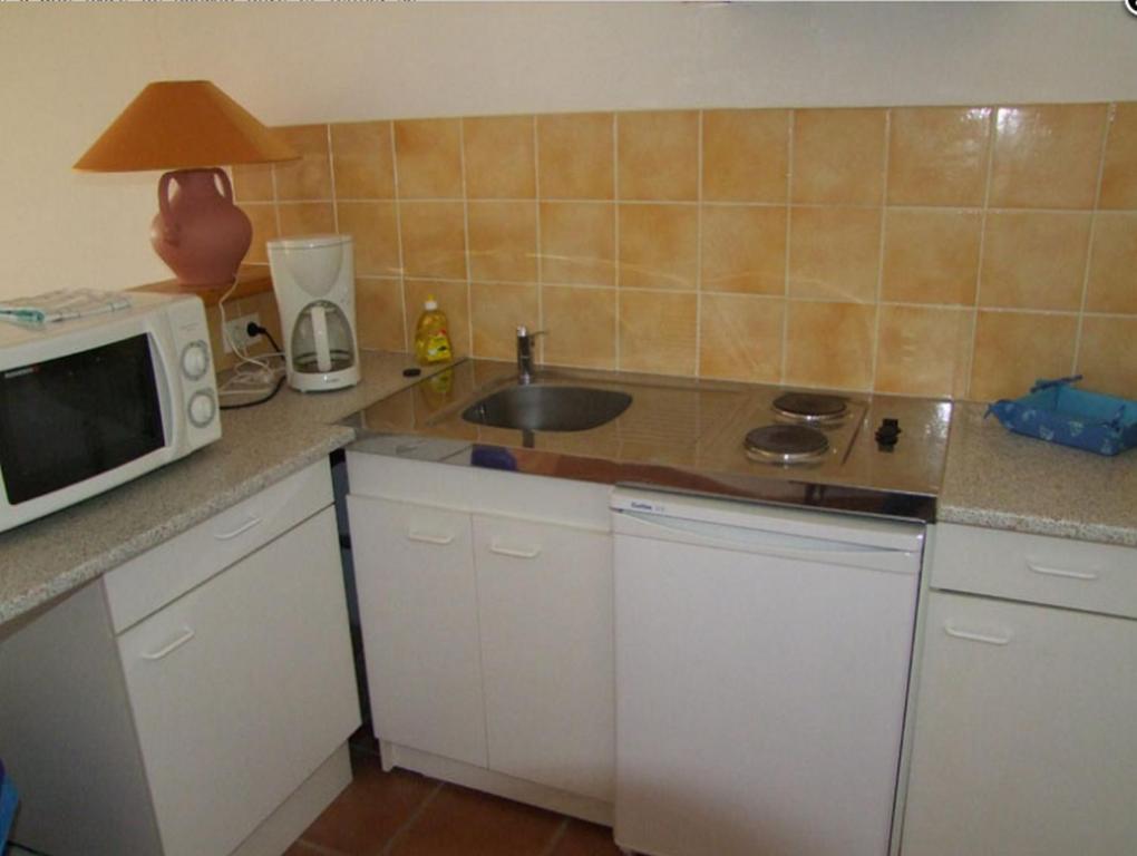 Appartements " Le Clos De La Cerisaie" 카스티용-뒤-가르 객실 사진