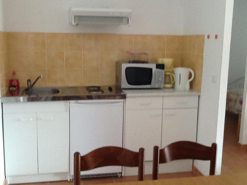 Appartements " Le Clos De La Cerisaie" 카스티용-뒤-가르 객실 사진